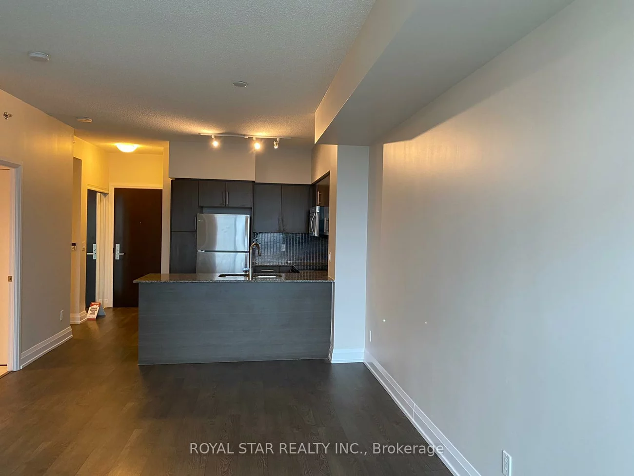 65, Speers, 1002 - CO Central, Oakville