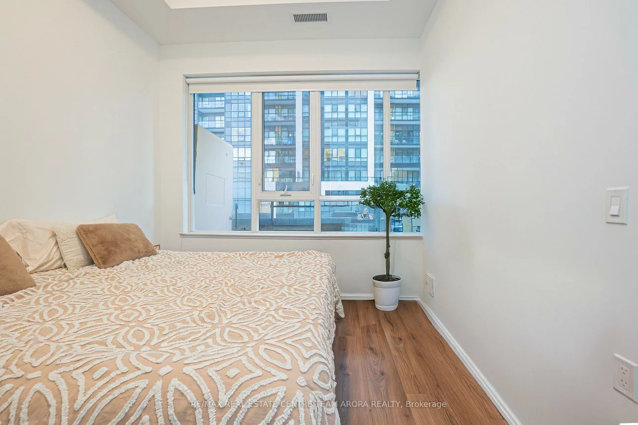 395, Dundas, 1008 - GO Glenorchy, Oakville