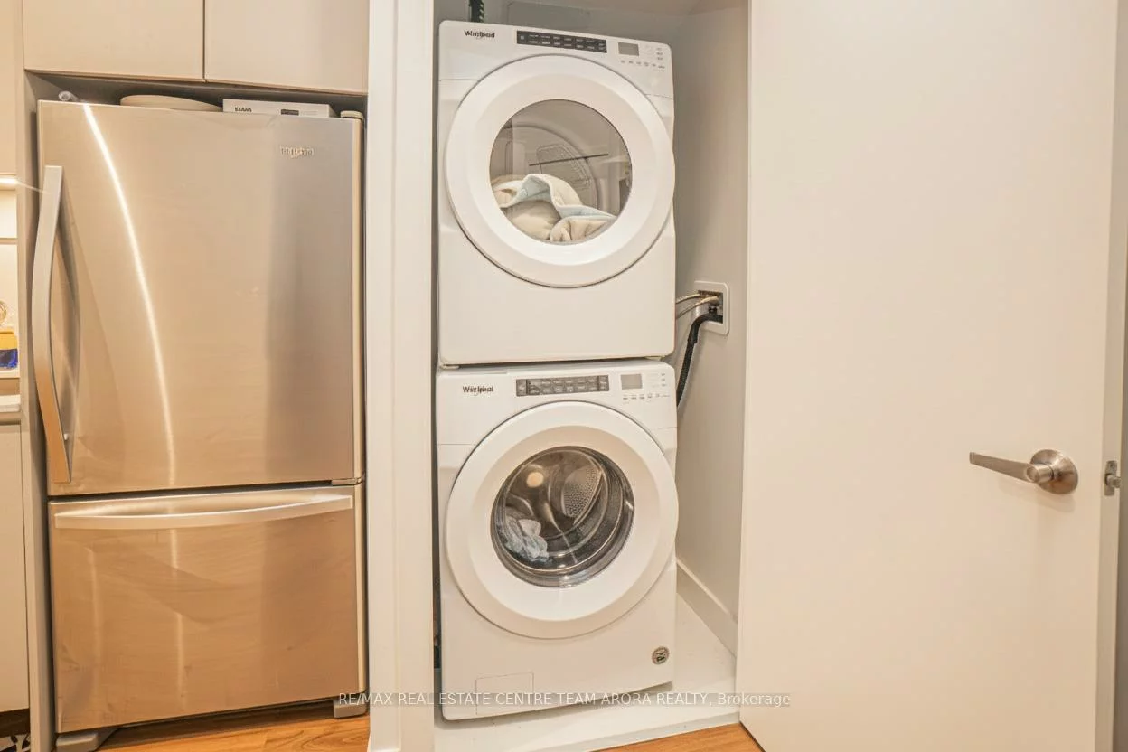 395, Dundas, 1008 - GO Glenorchy, Oakville