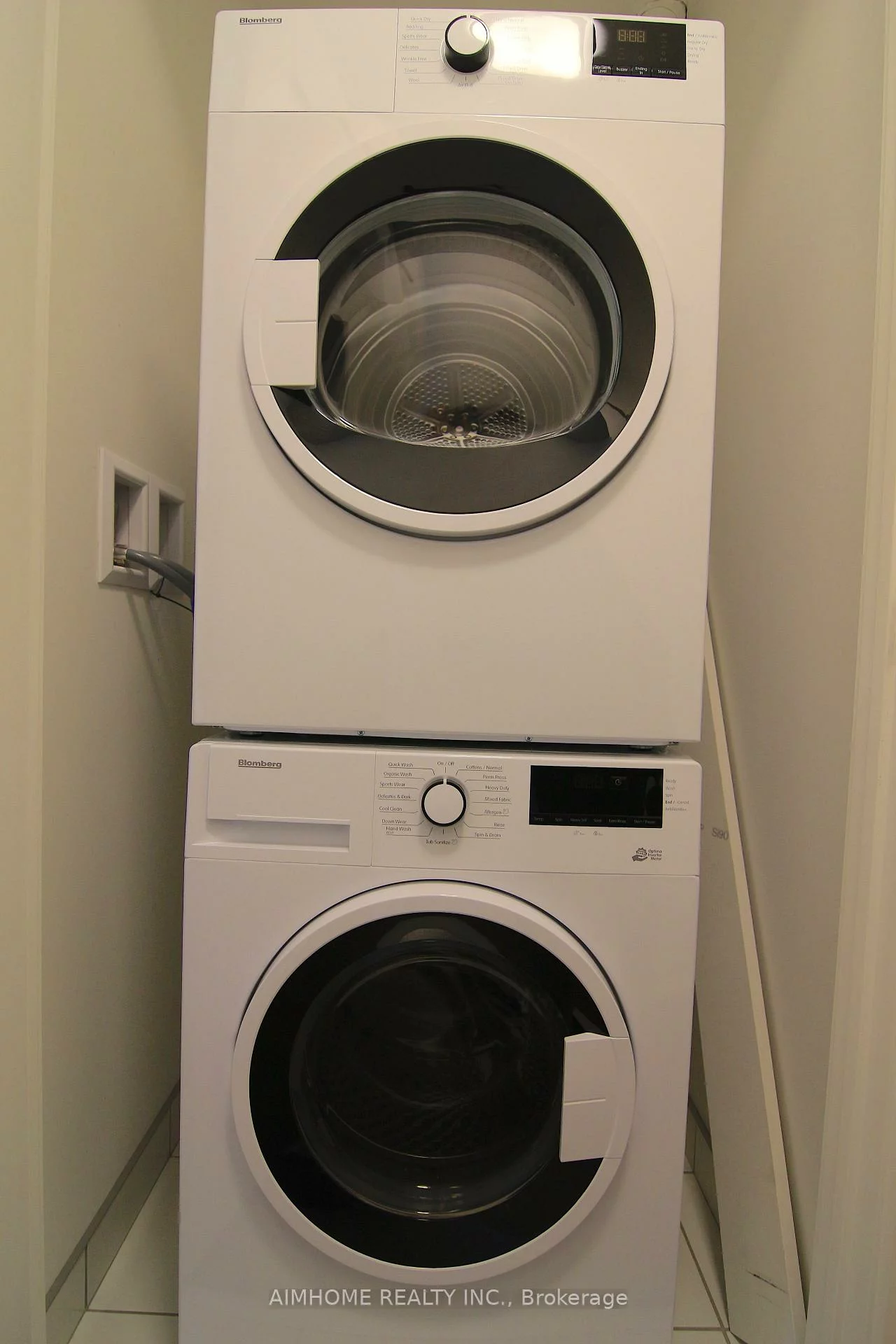 3079, Trafalgar, 1010 - JM Joshua Meadows, Oakville