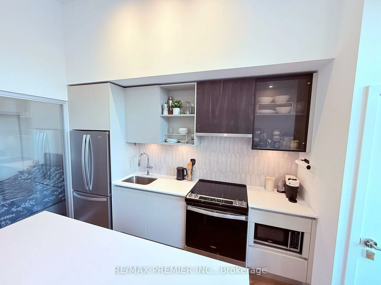 405, Dundas, 1040 - OA Rural Oakville, Oakville