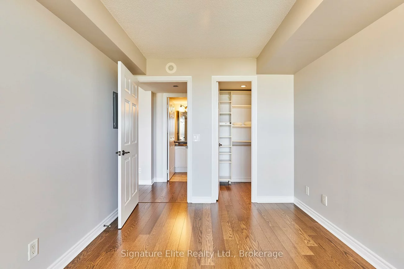 2325, Central Park, 1015 - RO River Oaks, Oakville