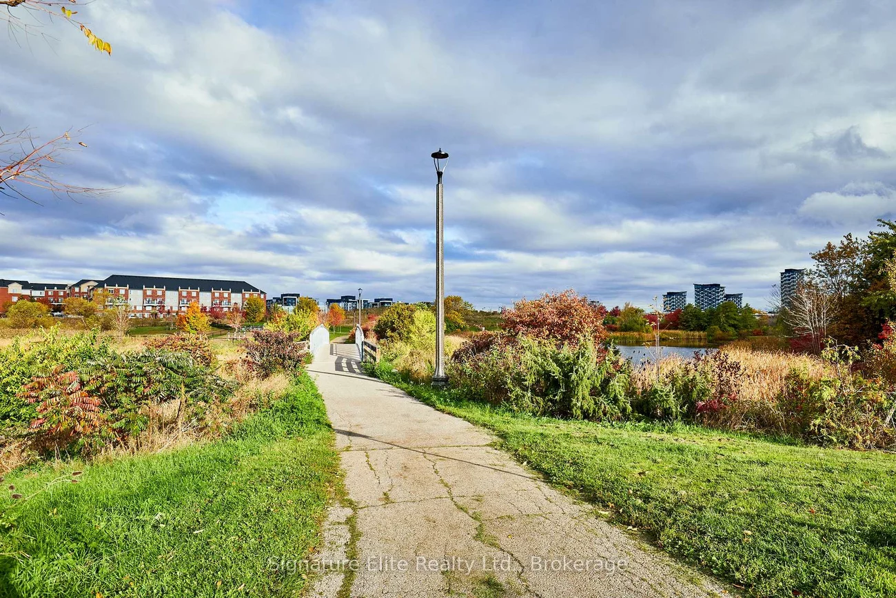 2325, Central Park, 1015 - RO River Oaks, Oakville