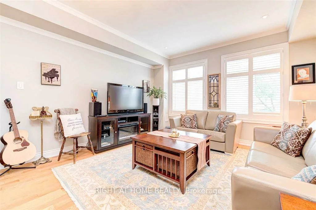 99, Brant, 1002 - CO Central, Oakville