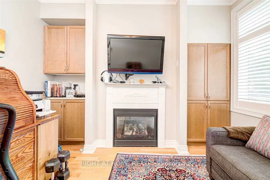 99, Brant, 1002 - CO Central, Oakville