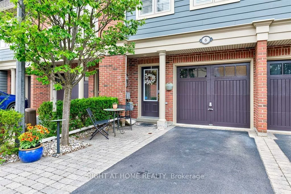 99, Brant, 1002 - CO Central, Oakville