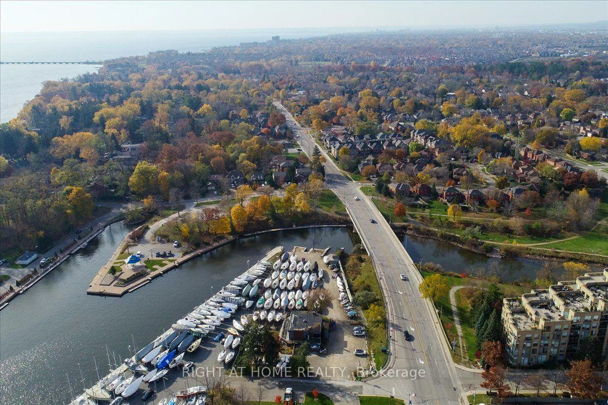 99, Brant, 1002 - CO Central, Oakville