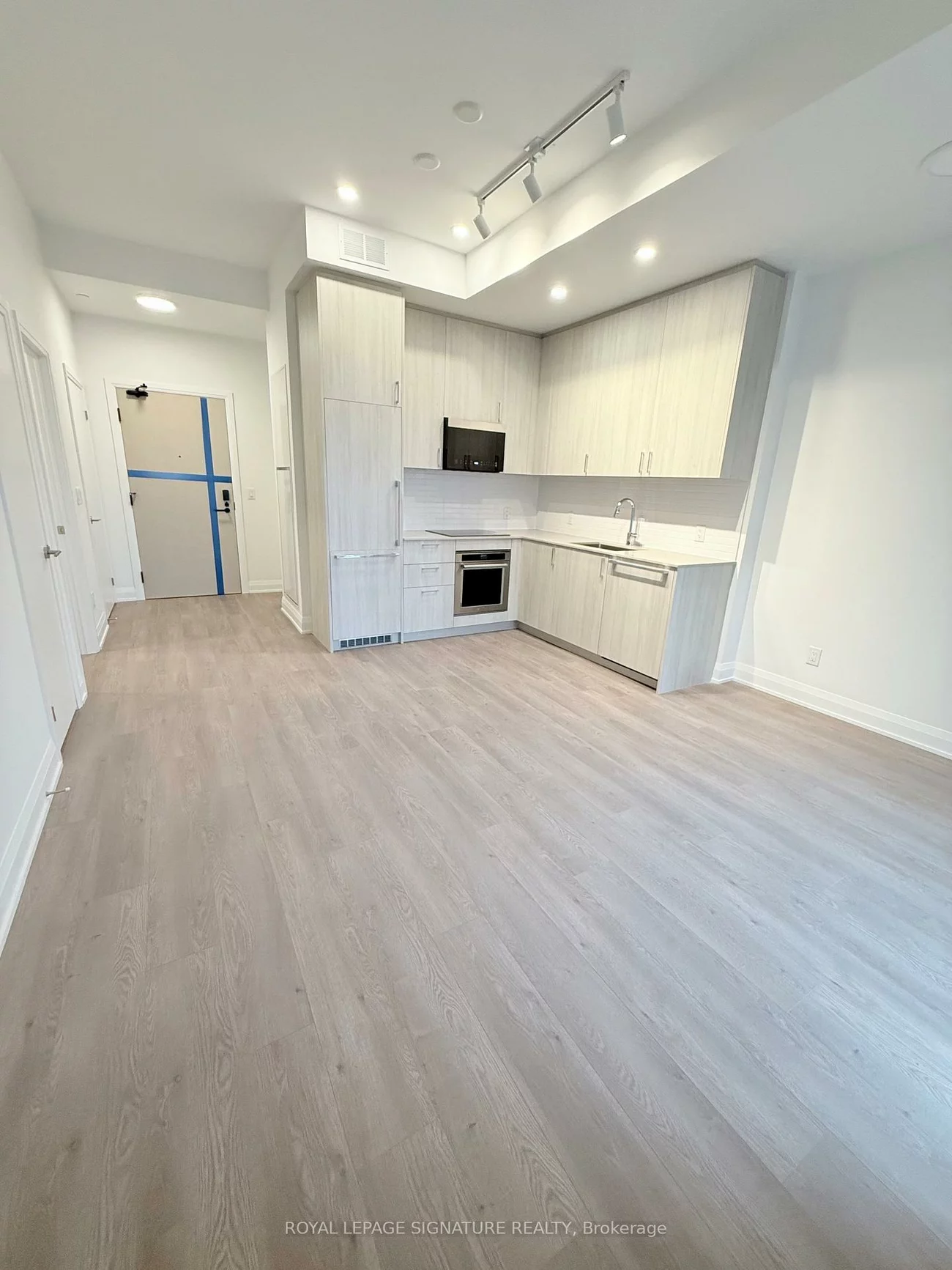 3250, Carding Mill, 1008 - GO Glenorchy, Oakville