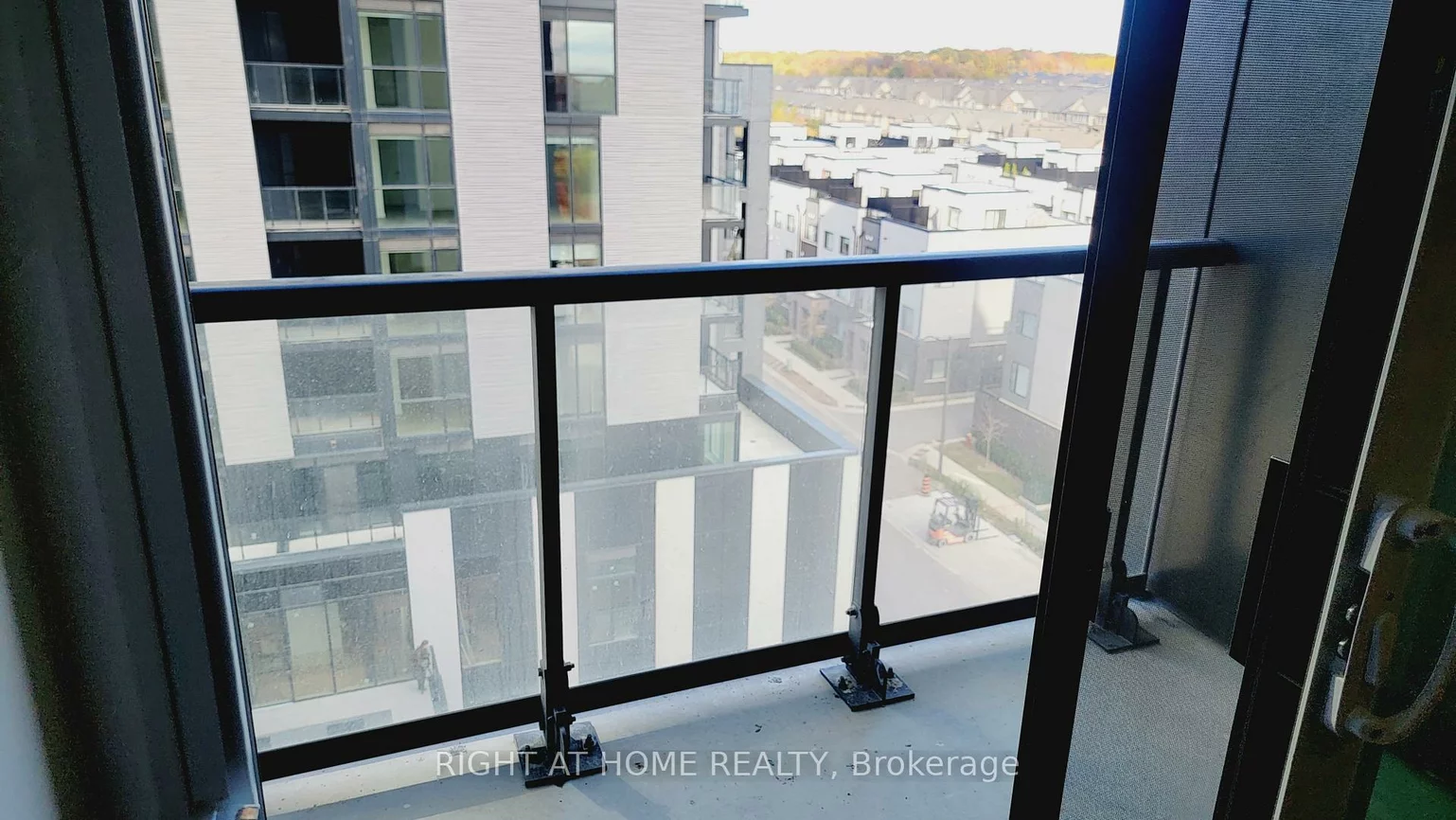 3079, Trafalgar, 1010 - JM Joshua Meadows, Oakville