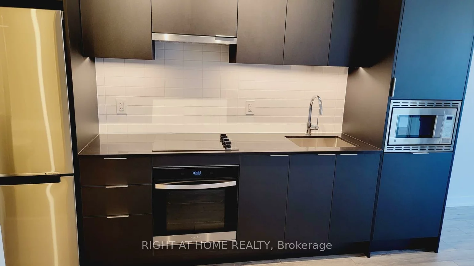 3079, Trafalgar, 1010 - JM Joshua Meadows, Oakville