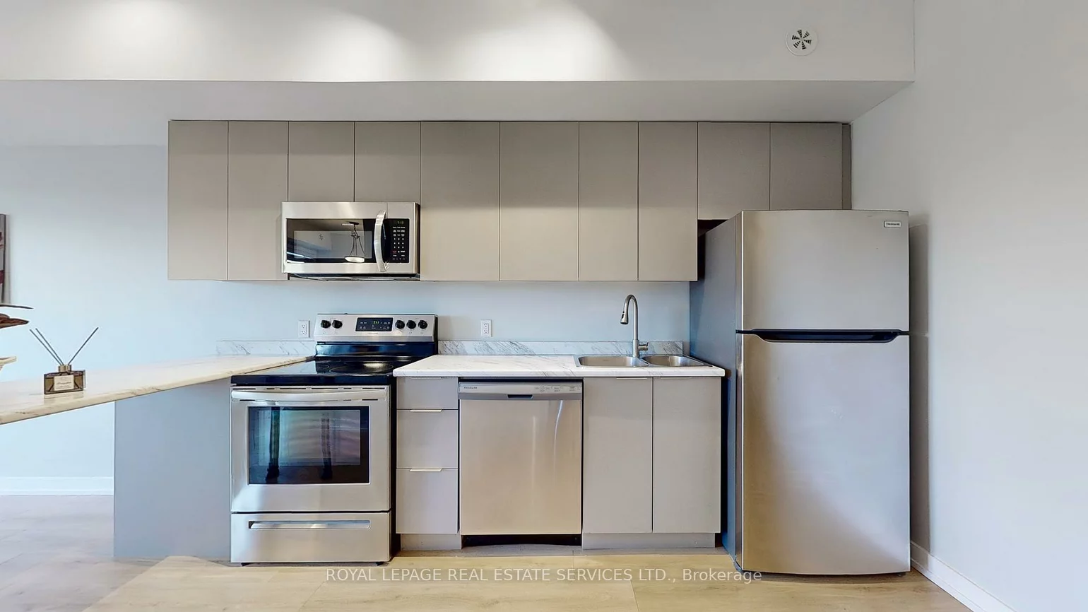 3058, Sixth, 1008 - GO Glenorchy, Oakville