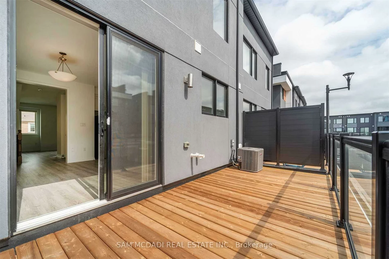 70, Huguenot, 1008 - GO Glenorchy, Oakville