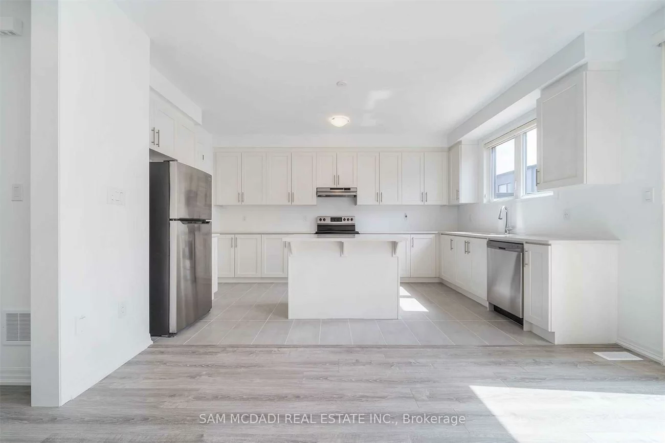 70, Huguenot, 1008 - GO Glenorchy, Oakville