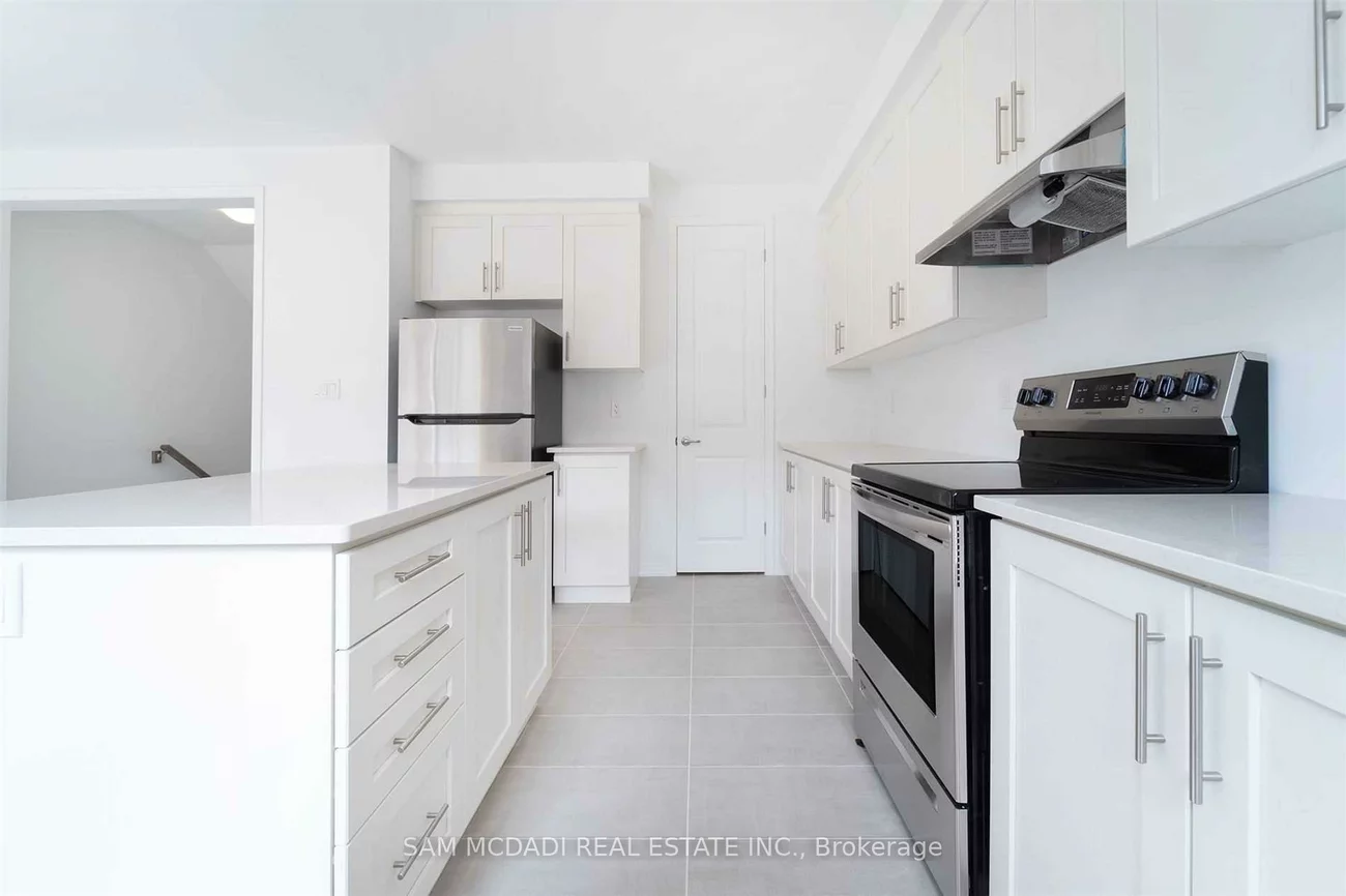 70, Huguenot, 1008 - GO Glenorchy, Oakville