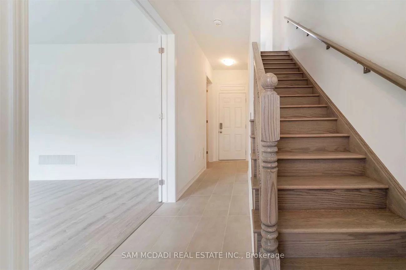 70, Huguenot, 1008 - GO Glenorchy, Oakville