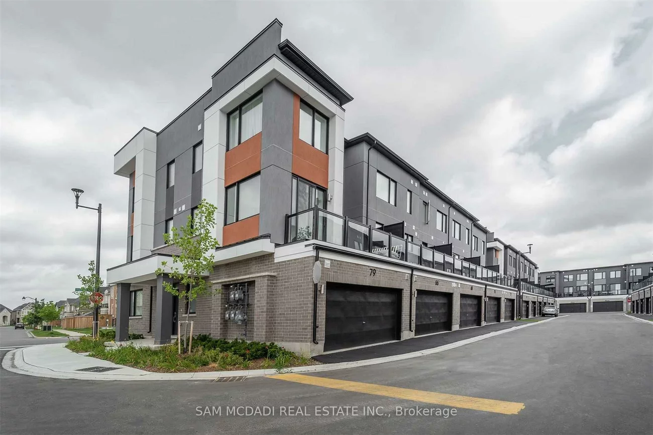 70, Huguenot, 1008 - GO Glenorchy, Oakville