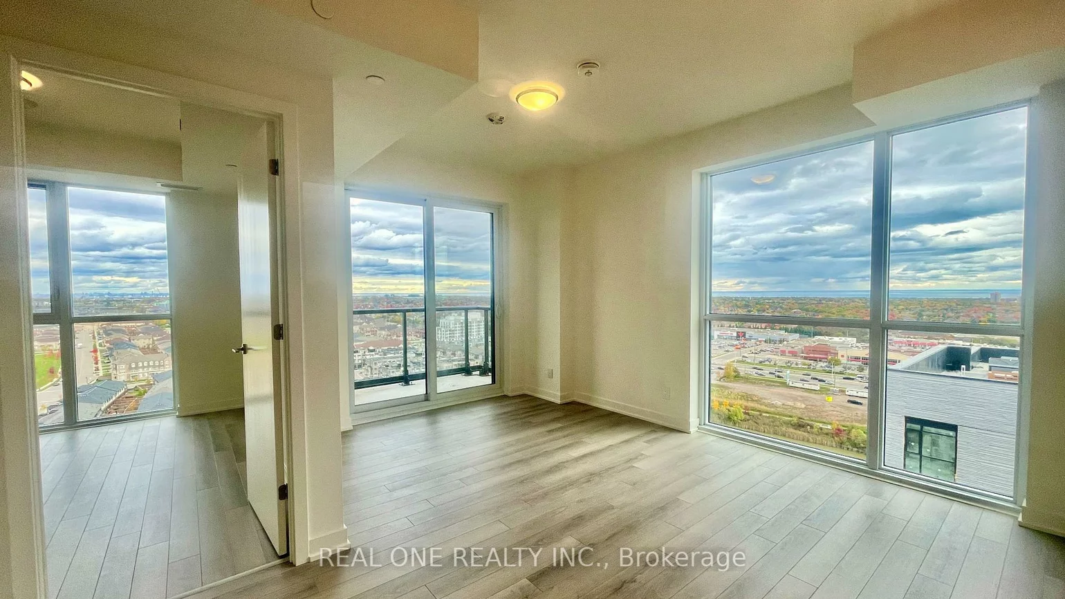 3079, Trafalgar, 1010 - JM Joshua Meadows, Oakville