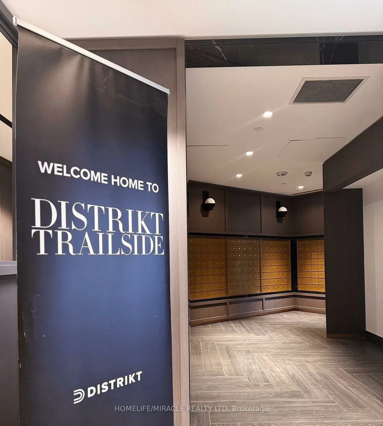 395, Dundas, 1040 - OA Rural Oakville, Oakville