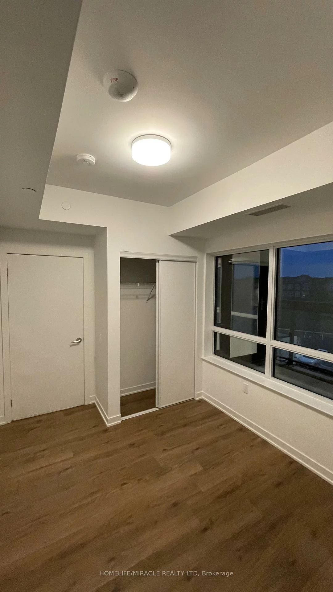 395, Dundas, 1040 - OA Rural Oakville, Oakville