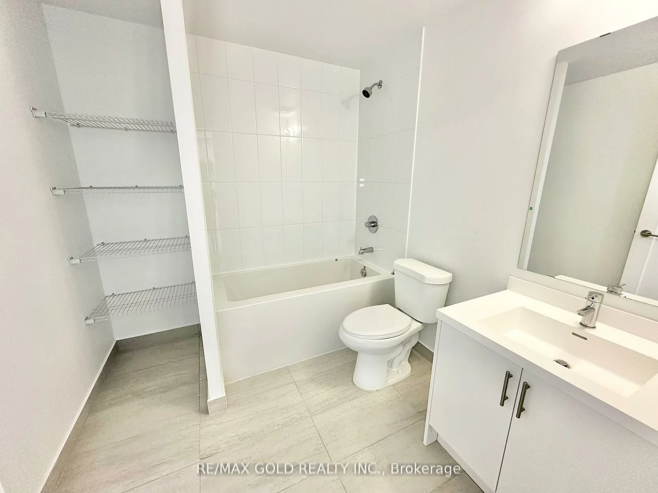 412, Silver Maple, 1010 - JM Joshua Meadows, Oakville