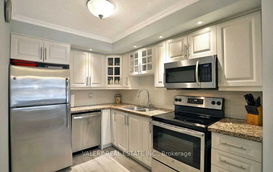 1300, Marlborough, 1005 - FA Falgarwood, Oakville