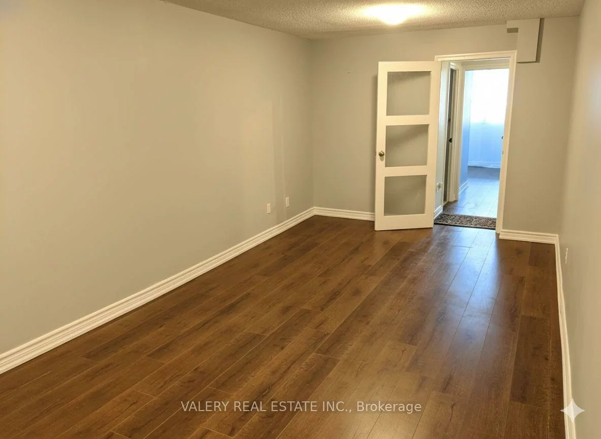 1300, Marlborough, 1005 - FA Falgarwood, Oakville