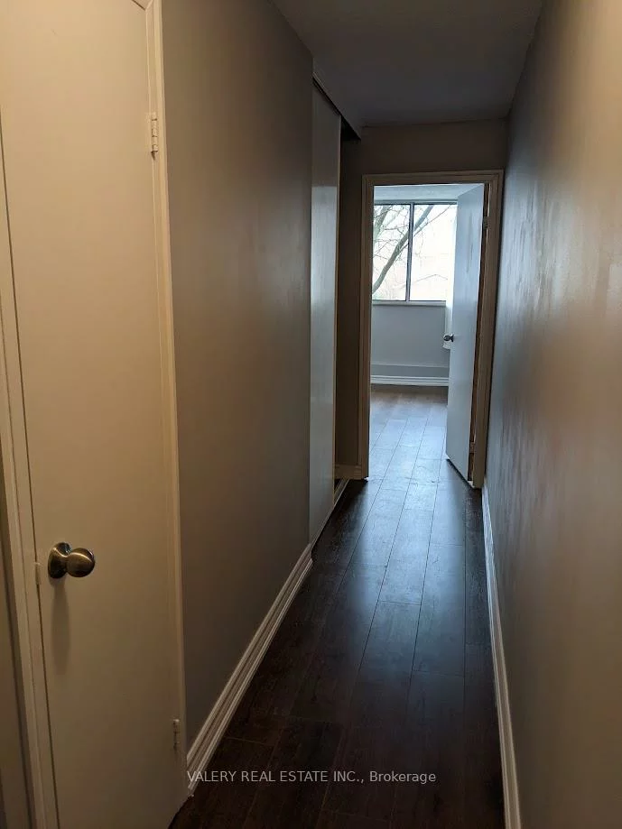 1300, Marlborough, 1005 - FA Falgarwood, Oakville