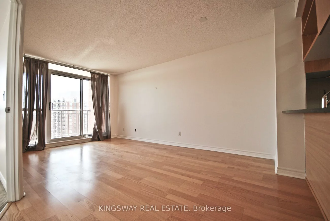 2391, Central Park, 1015 - RO River Oaks, Oakville