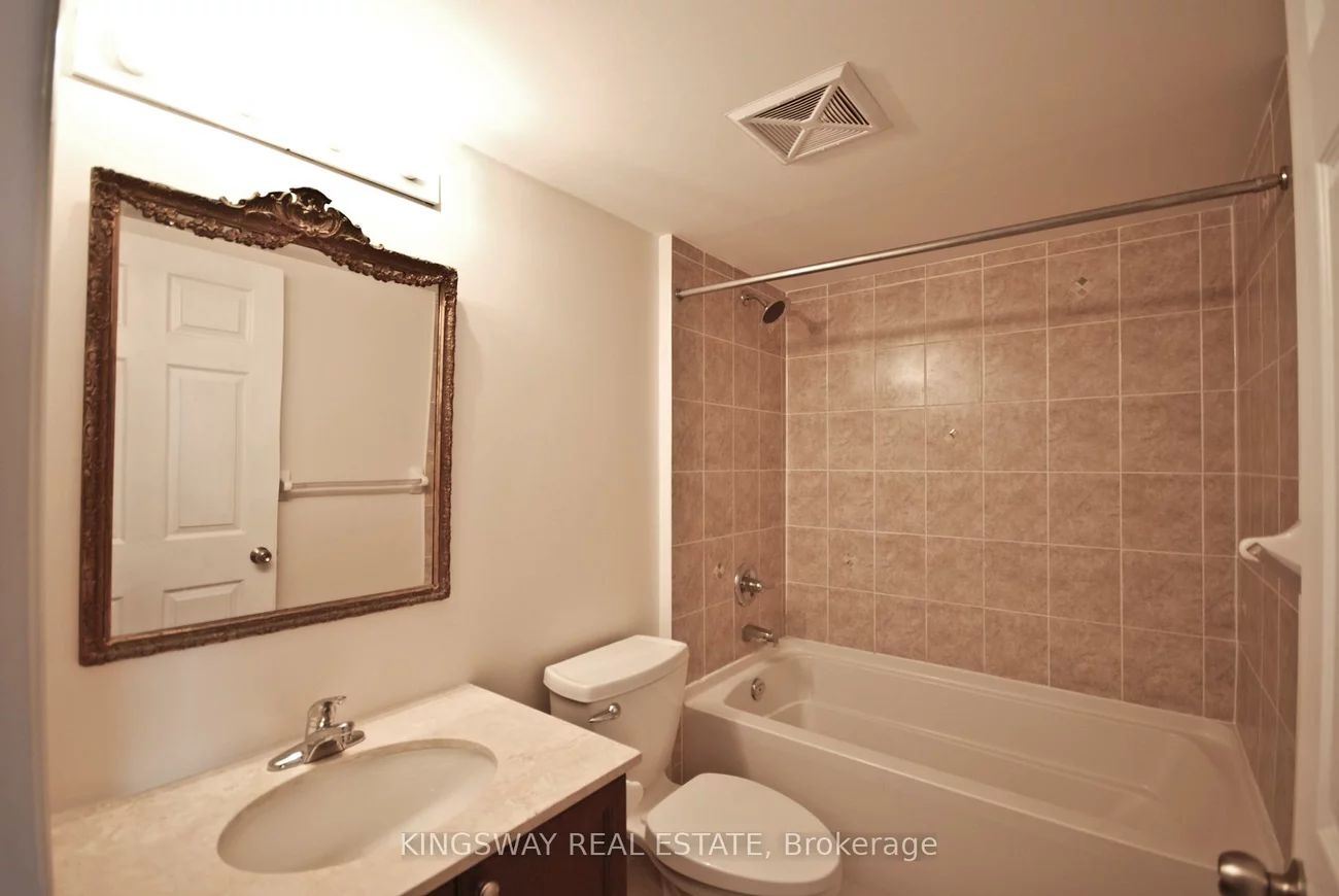 2391, Central Park, 1015 - RO River Oaks, Oakville