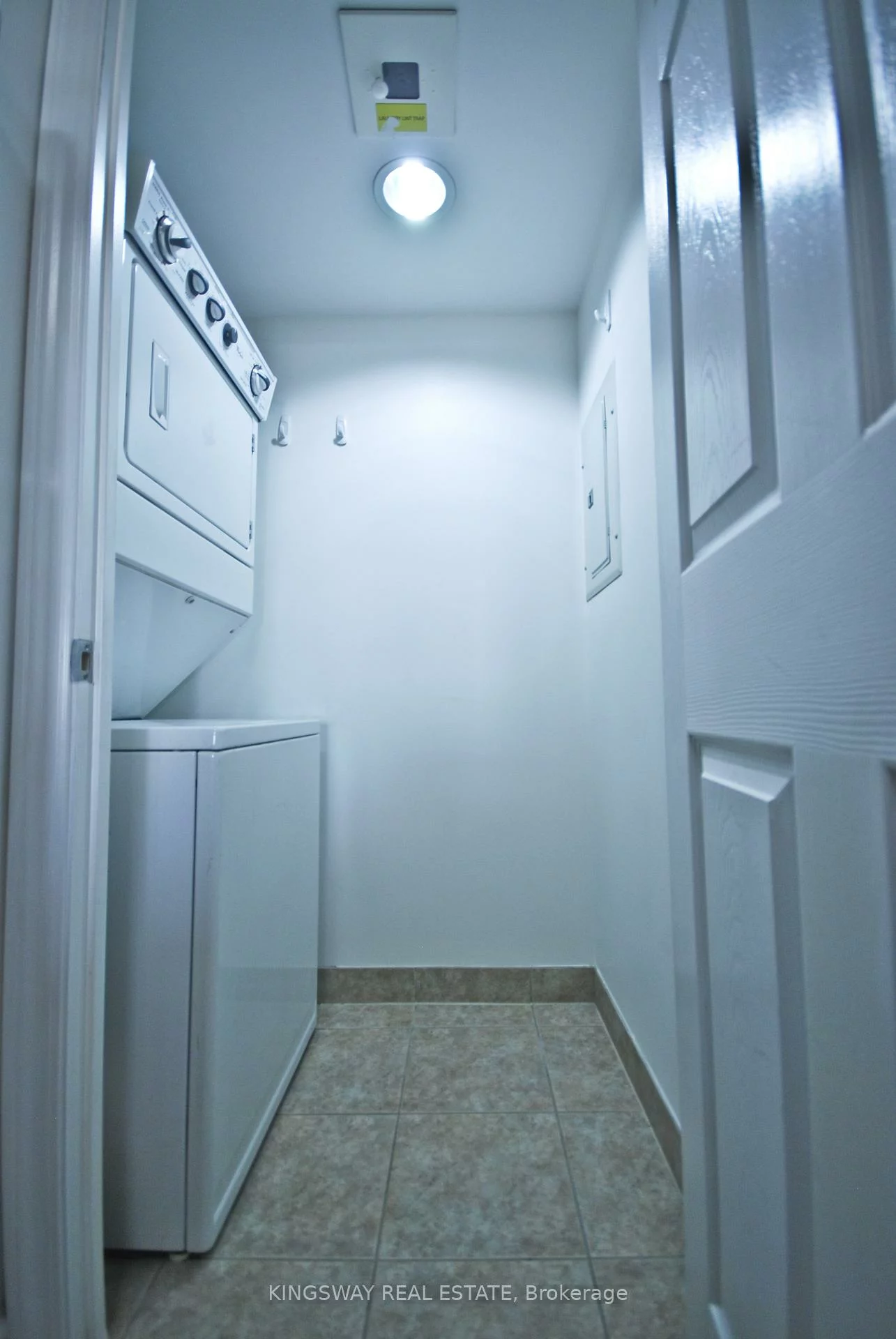 2391, Central Park, 1015 - RO River Oaks, Oakville