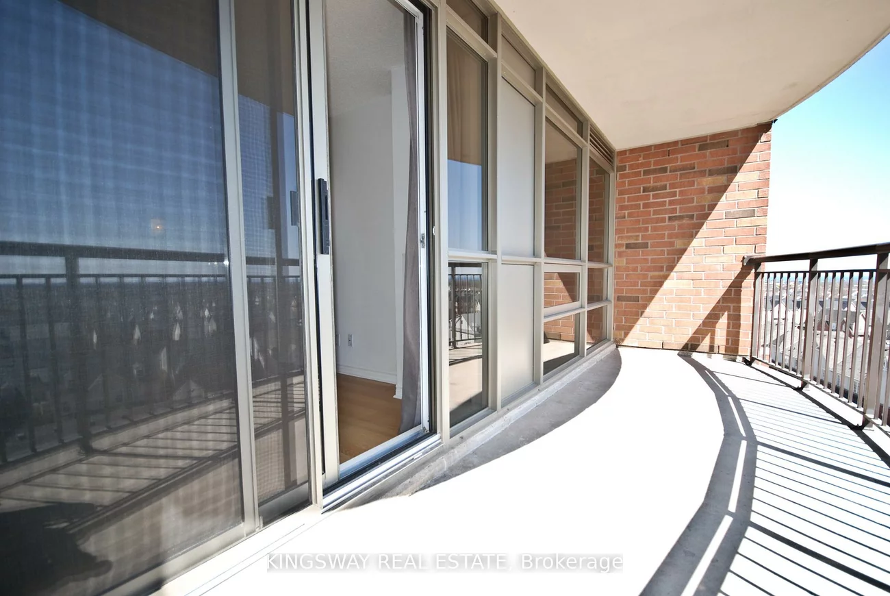 2391, Central Park, 1015 - RO River Oaks, Oakville