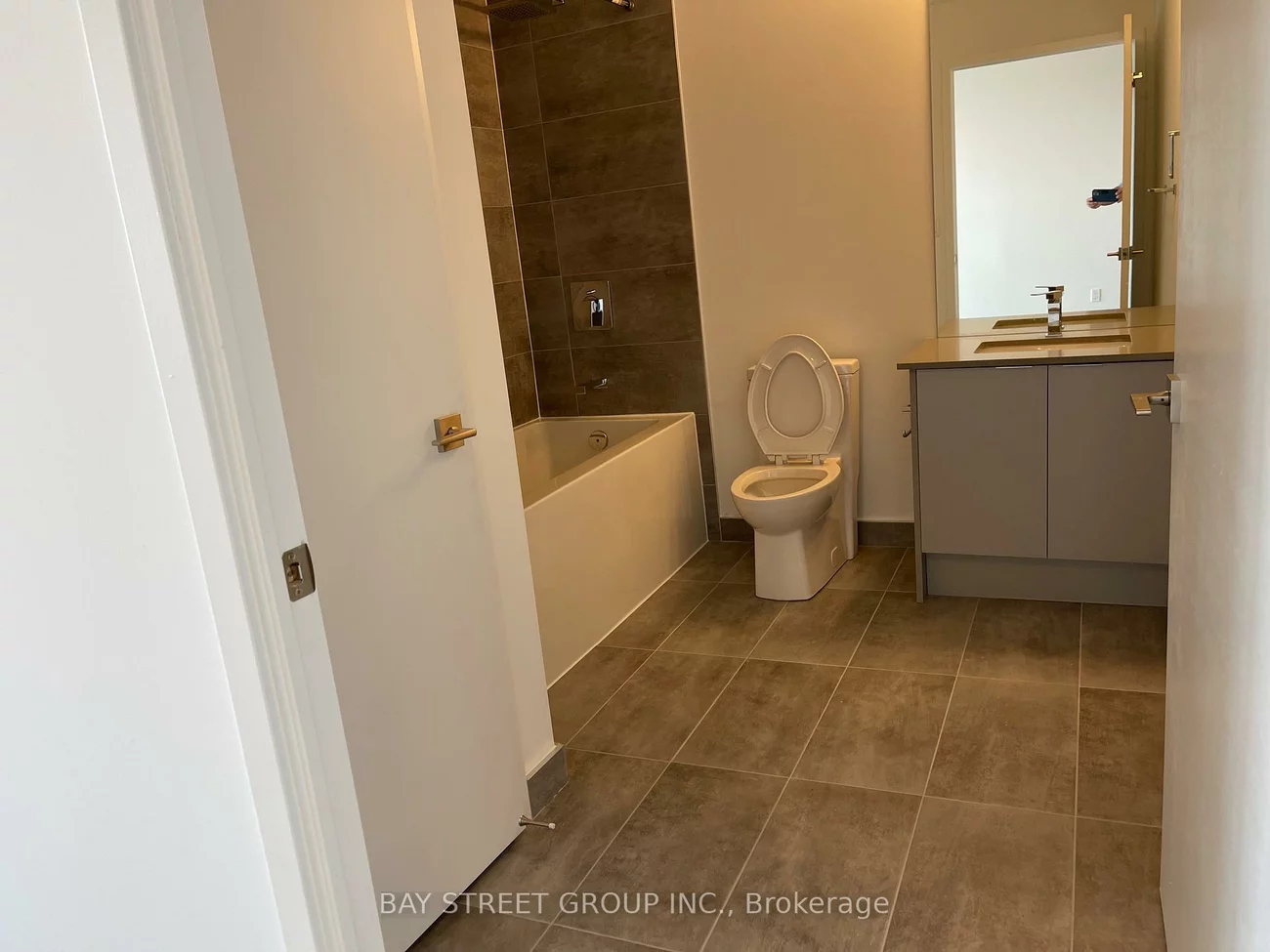 297, OAK WALK, 1015 - RO River Oaks, Oakville