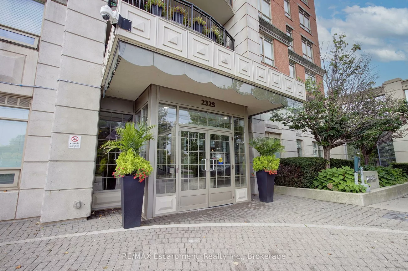 2325, Central Park, 1015 - RO River Oaks, Oakville