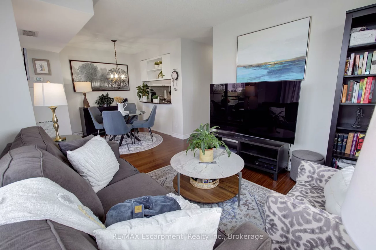 2325, Central Park, 1015 - RO River Oaks, Oakville