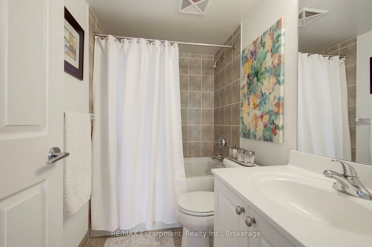 2325, Central Park, 1015 - RO River Oaks, Oakville