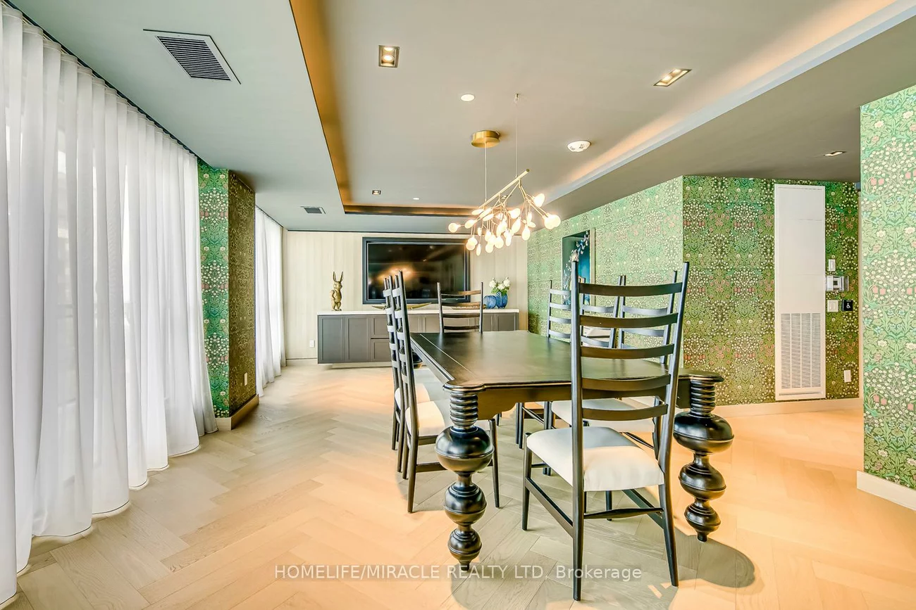 405, Dundas, 1008 - GO Glenorchy, Oakville