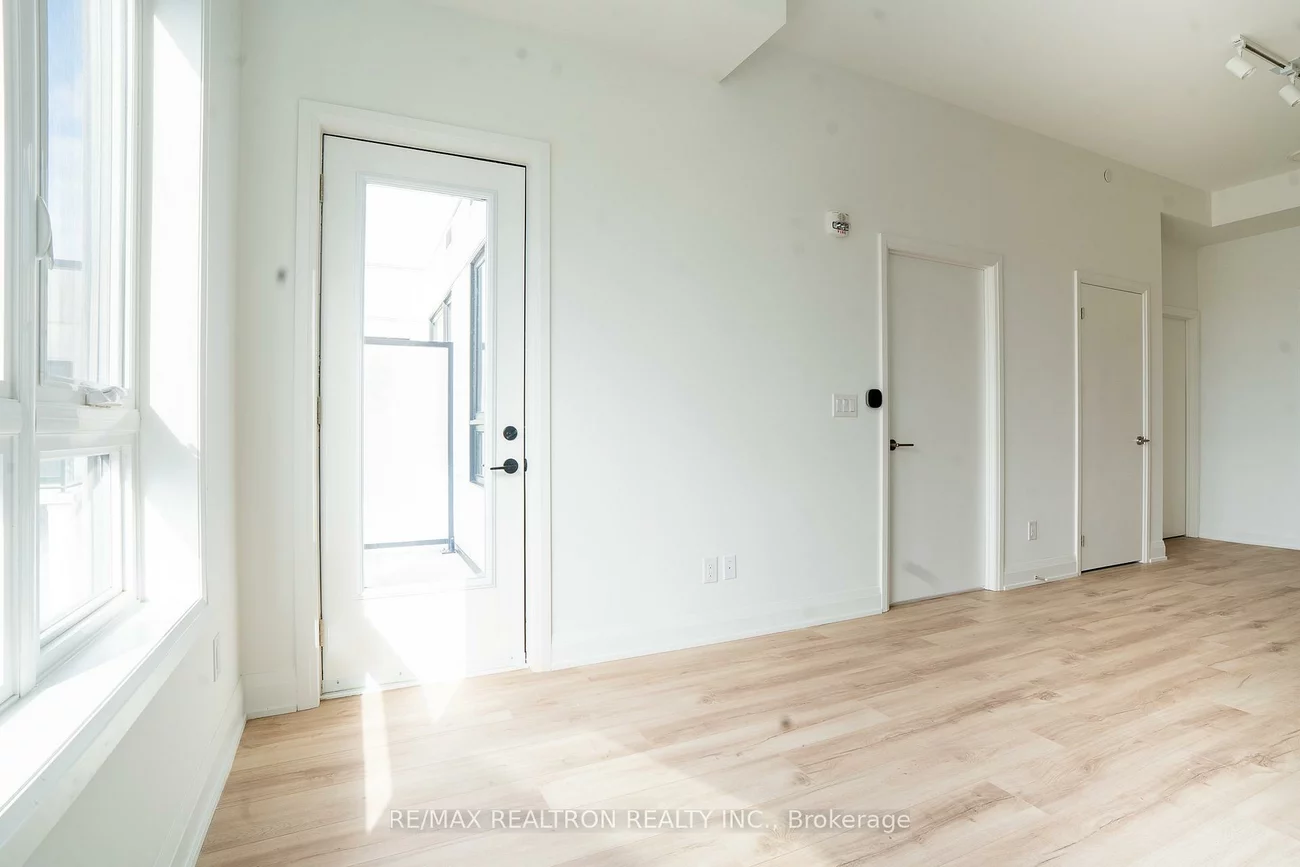 3250, Carding Mill, 1008 - GO Glenorchy, Oakville