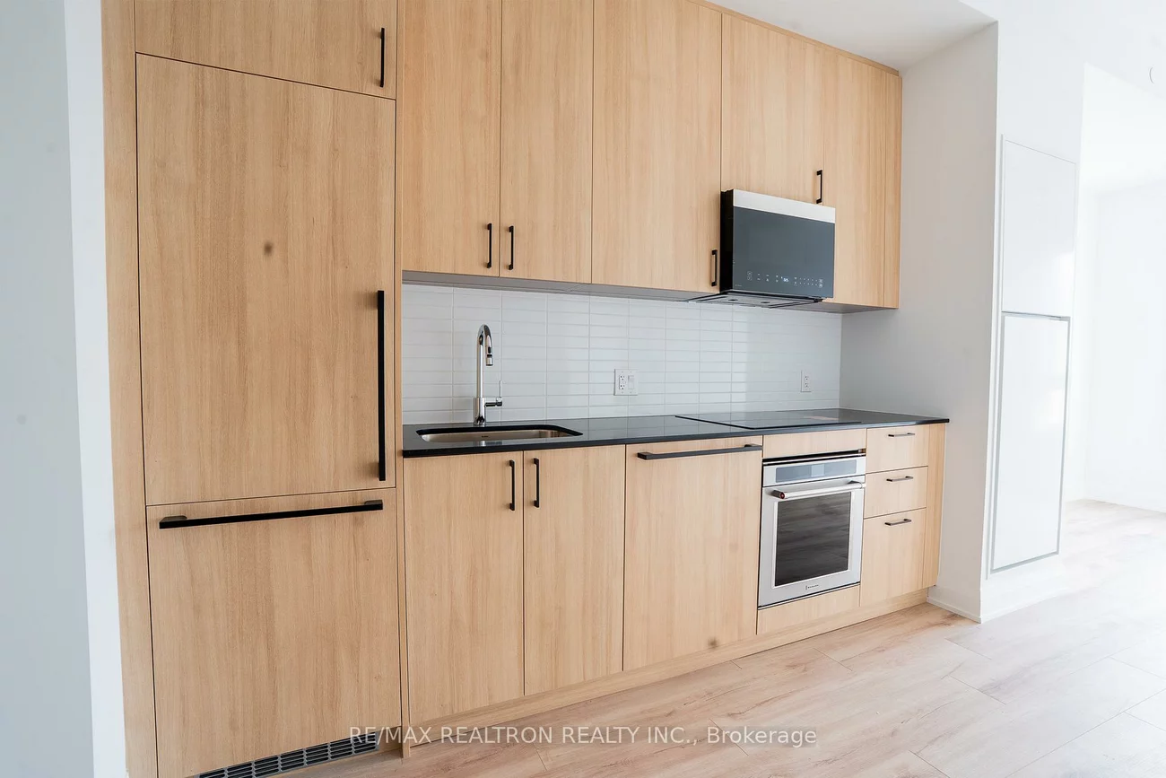 3250, Carding Mill, 1008 - GO Glenorchy, Oakville