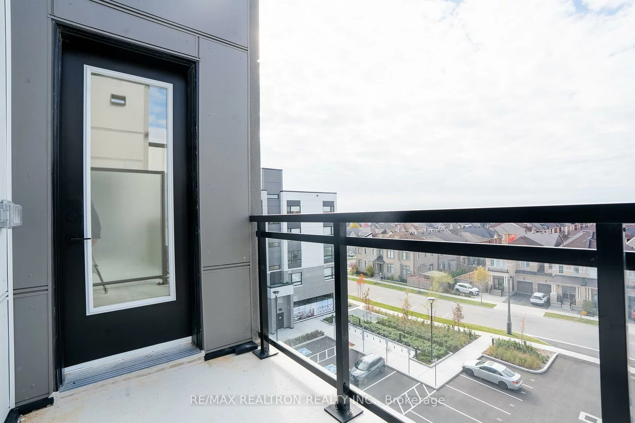 3250, Carding Mill, 1008 - GO Glenorchy, Oakville