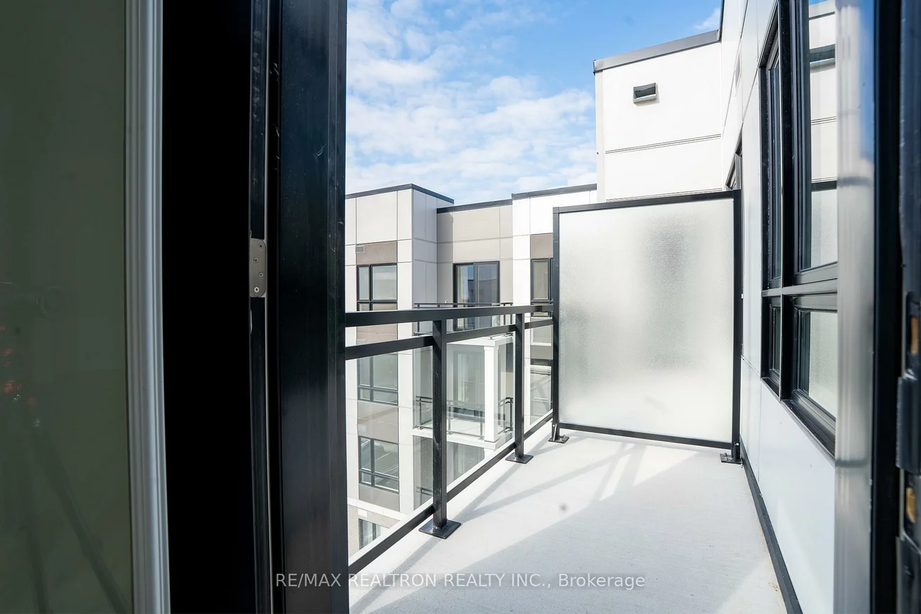 3250, Carding Mill, 1008 - GO Glenorchy, Oakville