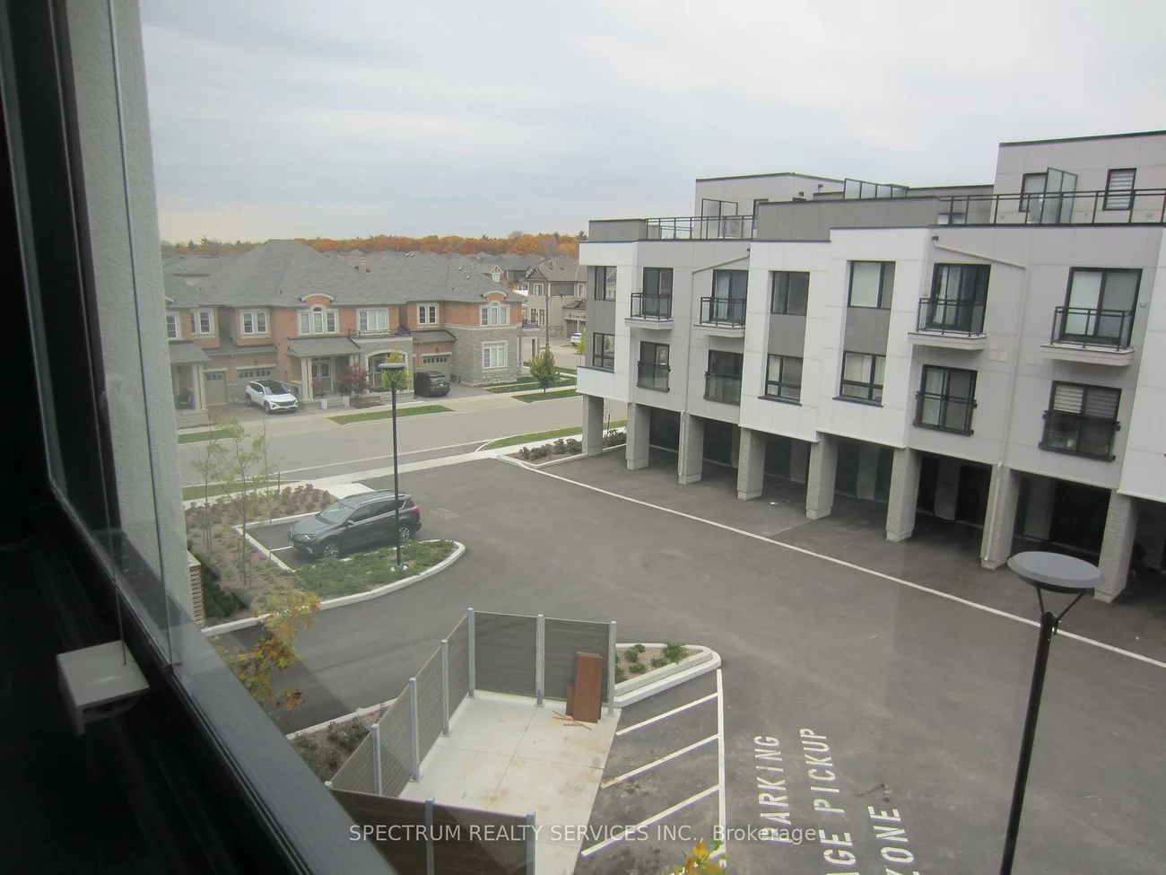 3250, Carding Mill, 1008 - GO Glenorchy, Oakville