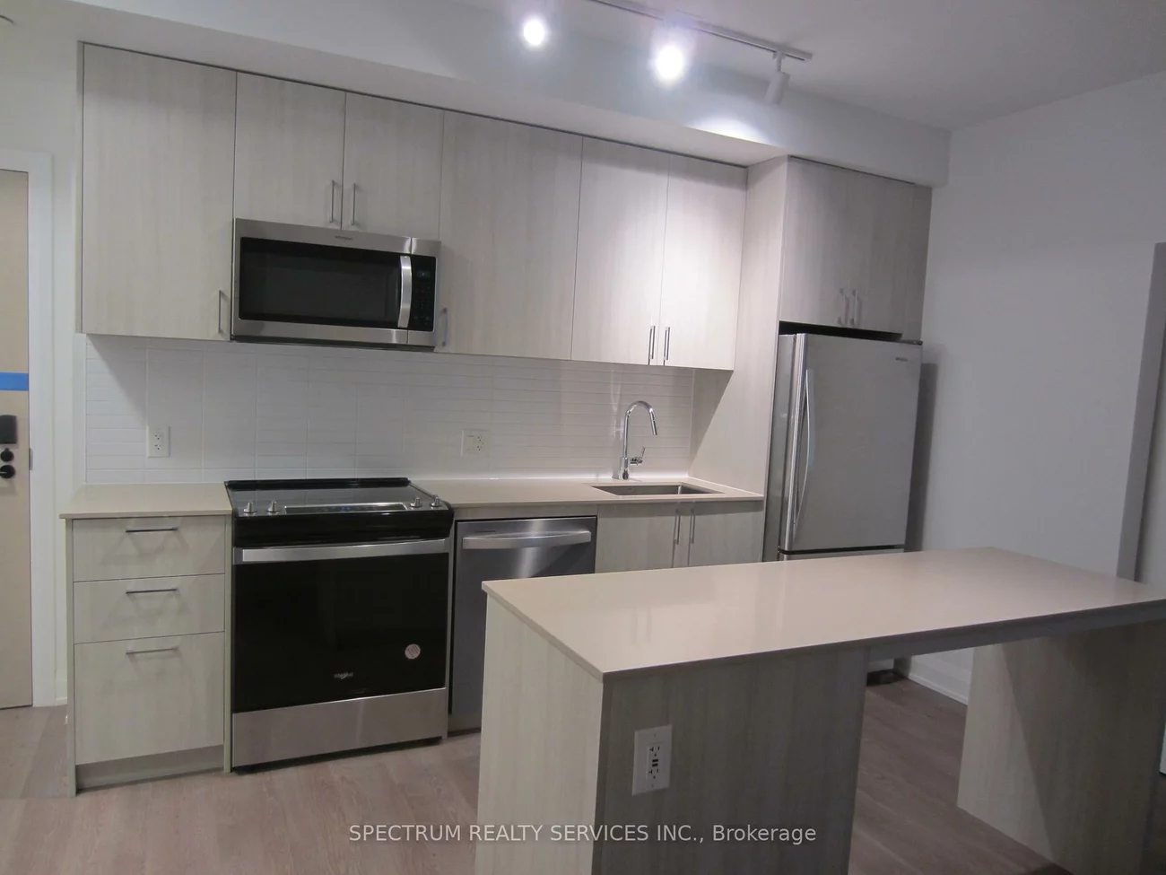 3250, Carding Mill, 1008 - GO Glenorchy, Oakville