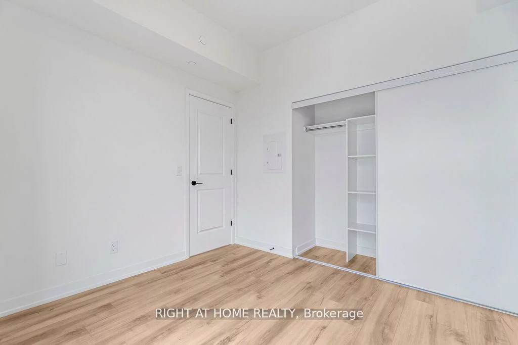 335, Wheat Boom, 1010 - JM Joshua Meadows, Oakville