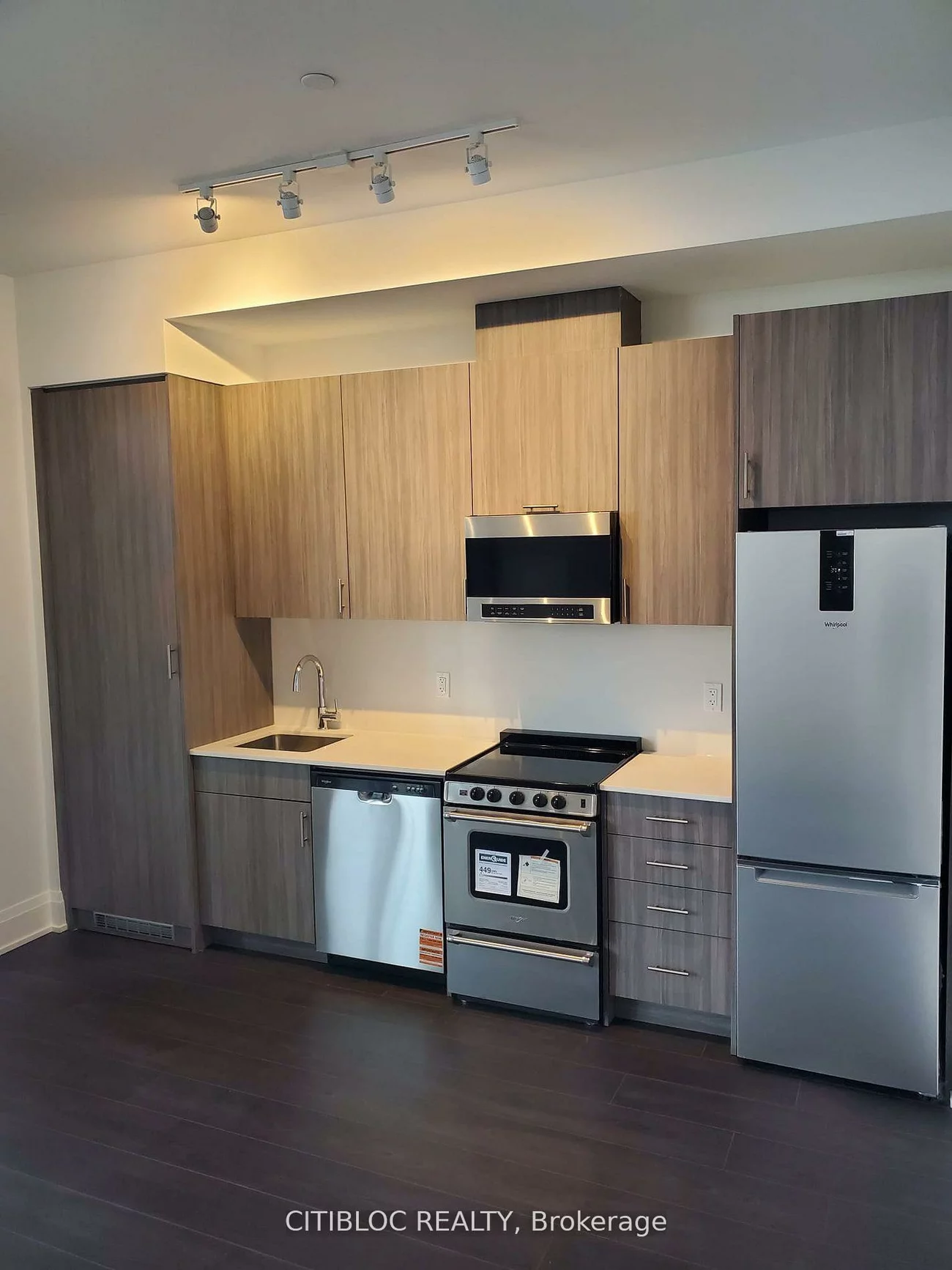 412, Silver Maple, 1010 - JM Joshua Meadows, Oakville