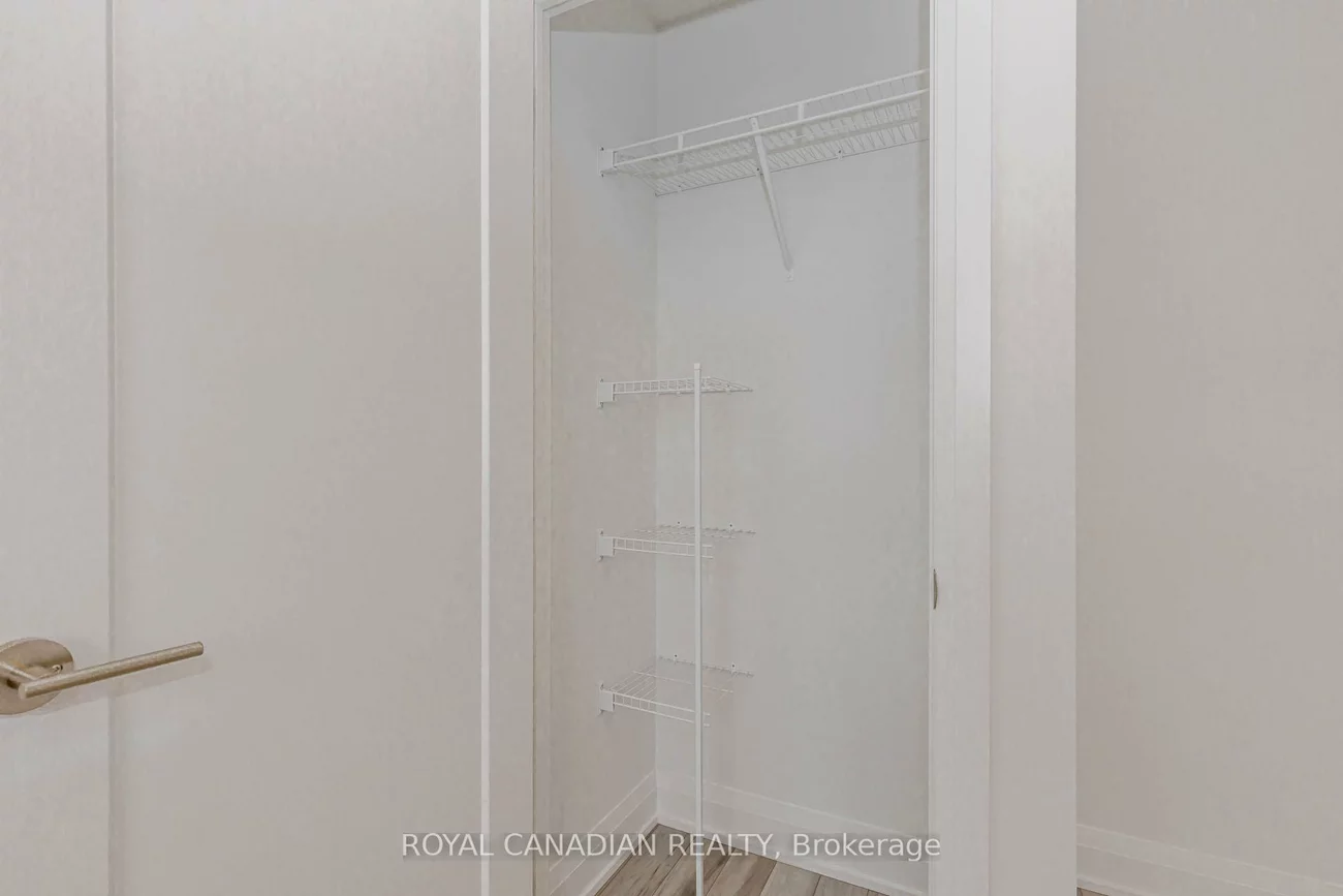 3250, Carding Mill, 1008 - GO Glenorchy, Oakville