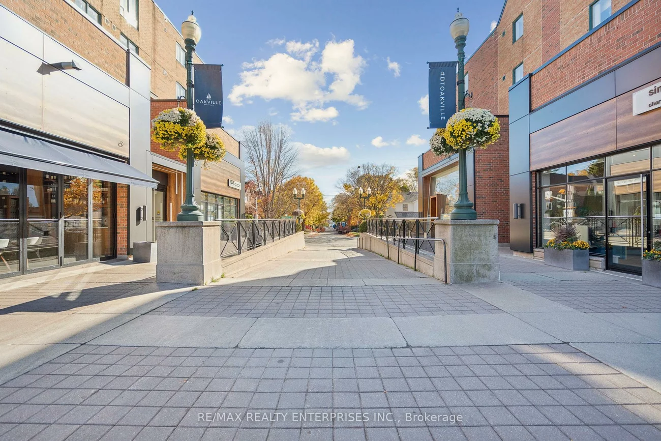 185, Robinson, 1013 - OO Old Oakville, Oakville