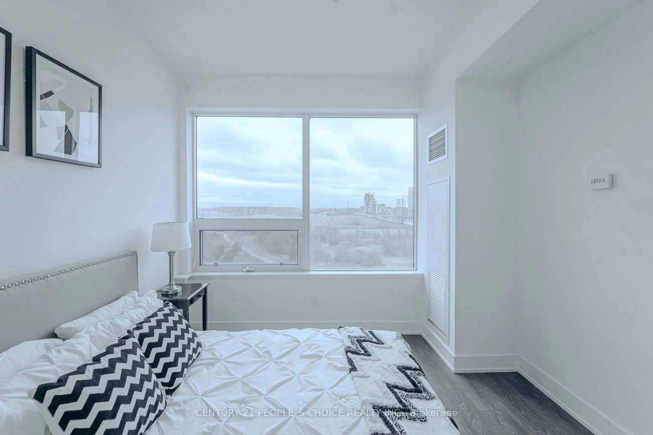 2489, Taunton, 1015 - RO River Oaks, Oakville