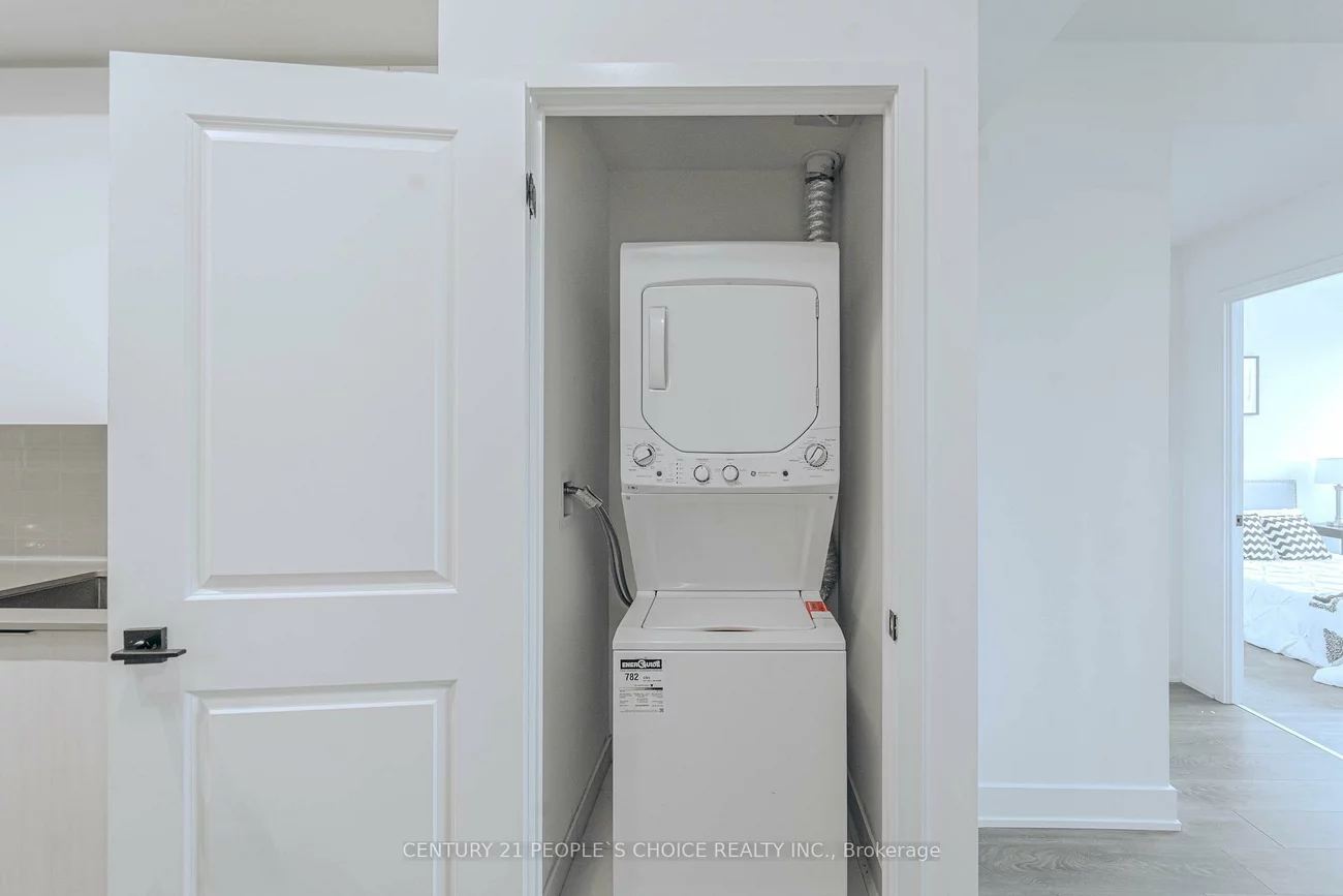 2489, Taunton, 1015 - RO River Oaks, Oakville