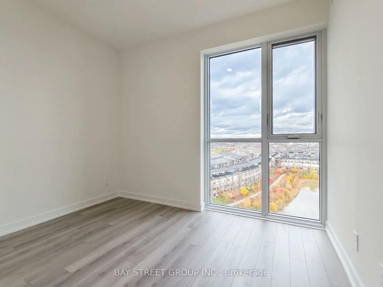 3071, Trafalgar, 1010 - JM Joshua Meadows, Oakville