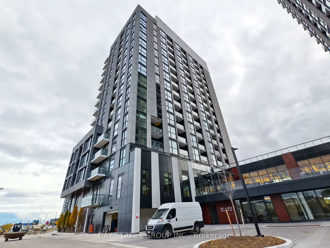 3071, Trafalgar, 1010 - JM Joshua Meadows, Oakville